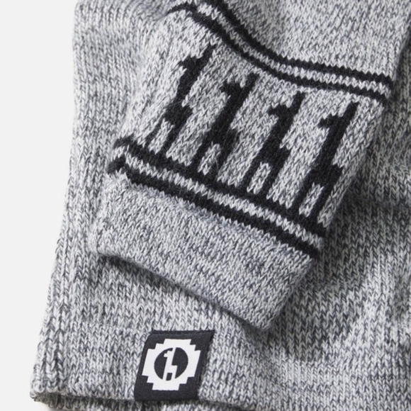 PAKA Costa Sweater - Picture 2 of 7